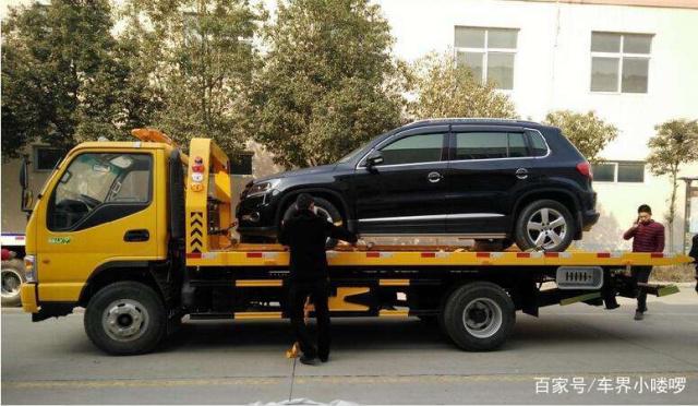 汽車沒油沒電換輪胎不要慌